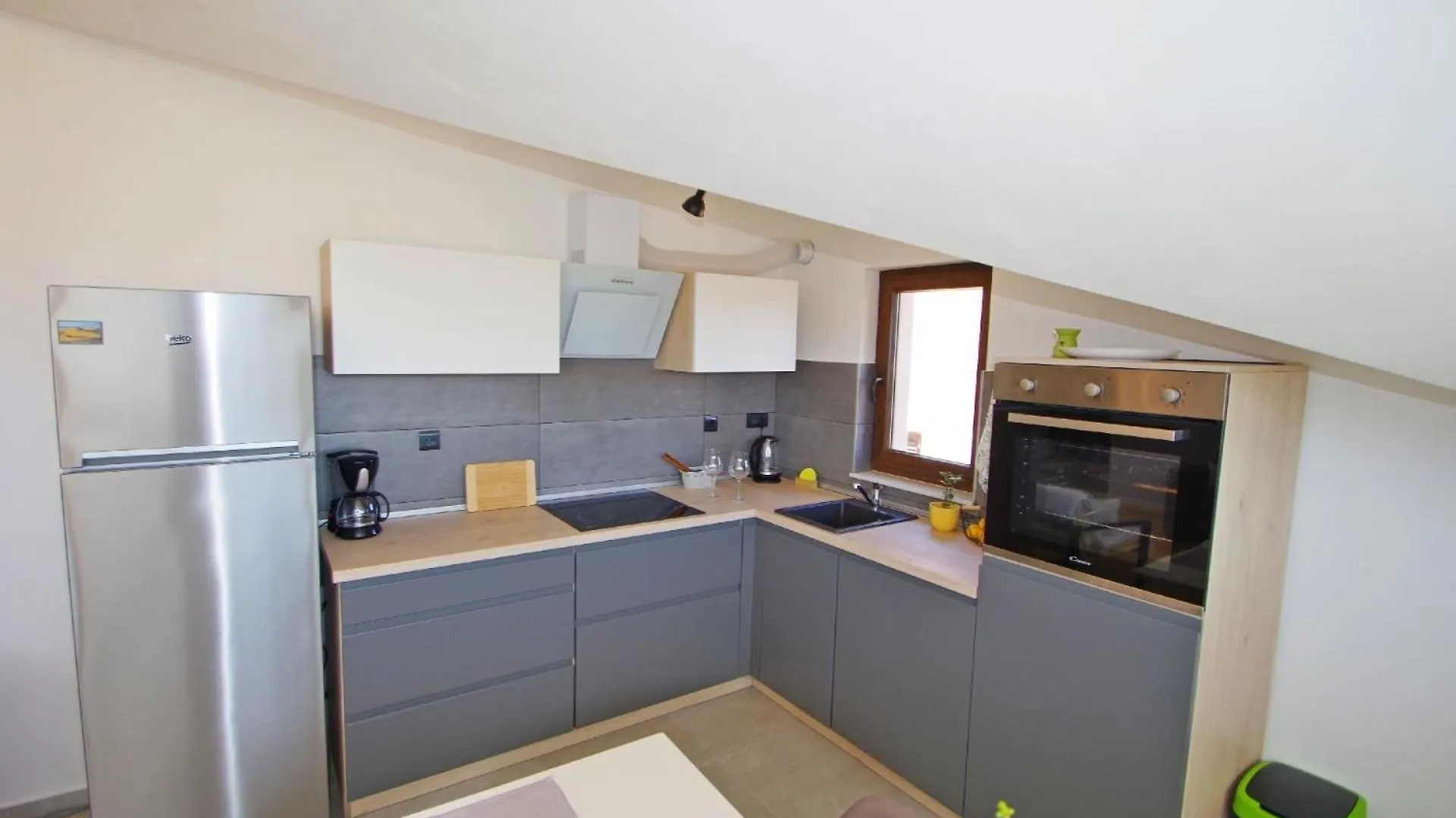 Ferienwohnung In Fazana Mit Schoenem Balkon Valbandon 0*,  Croatia