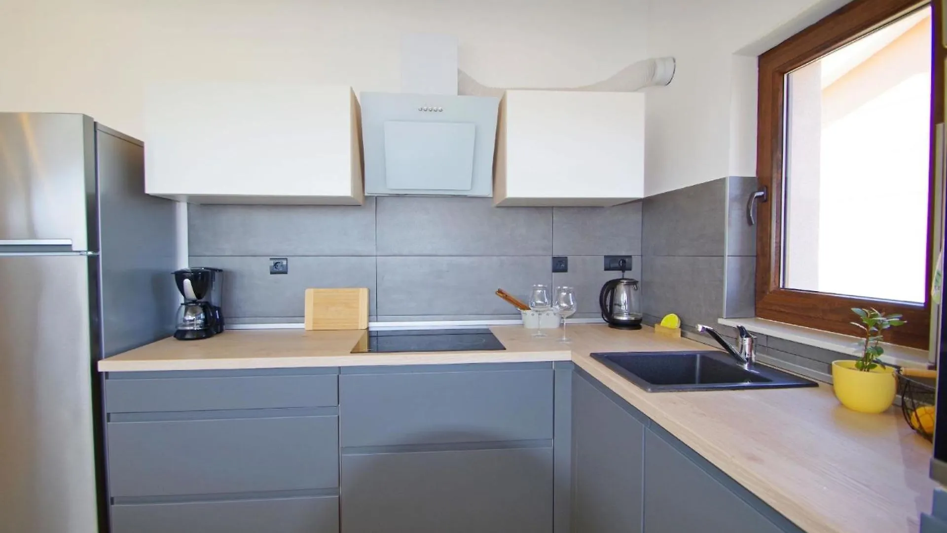 Ferienwohnung In Fazana Mit Schoenem Balkon Valbandon Croatia